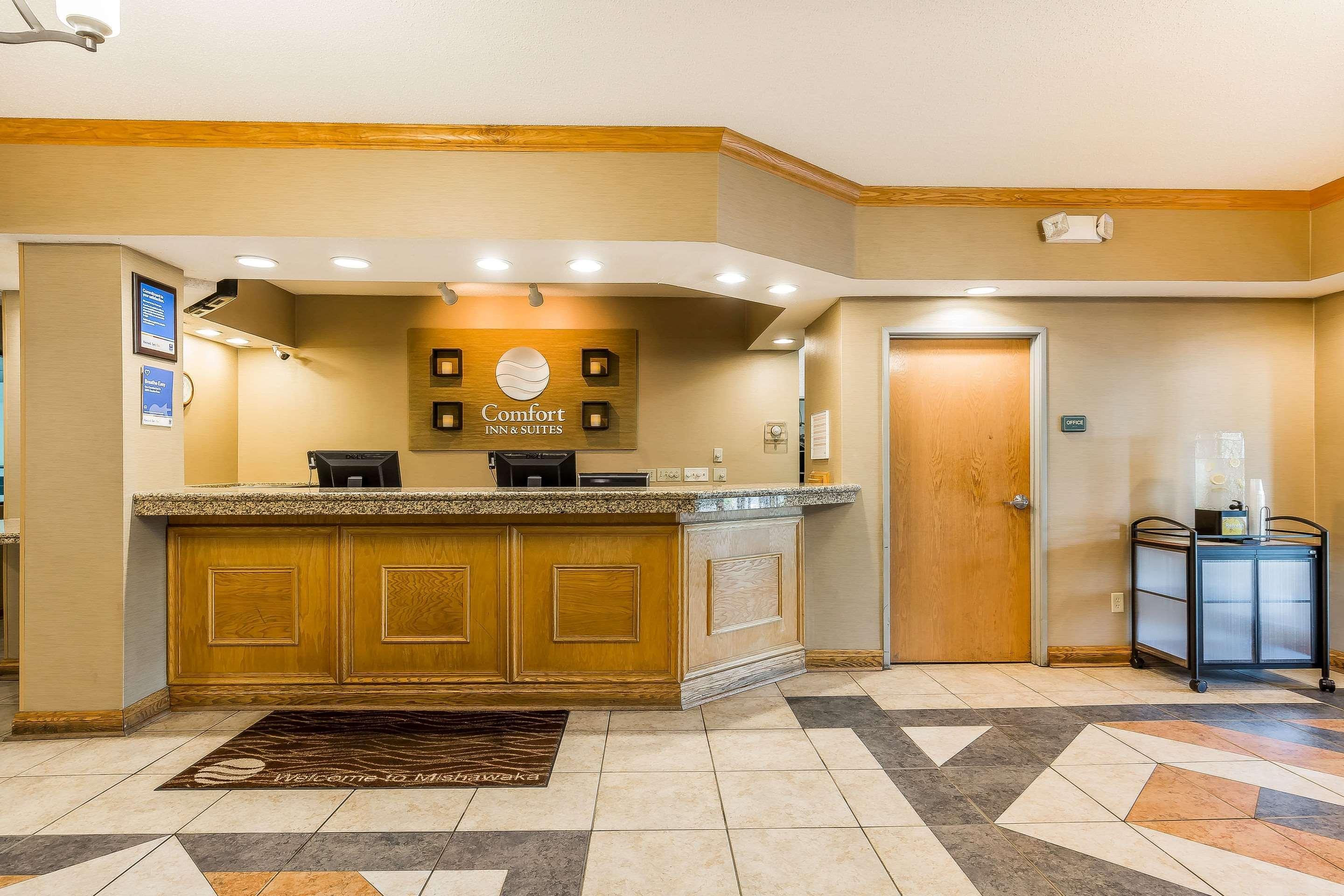 Comfort Inn & Suites Mishawaka-Саут Бенд Екстериор снимка